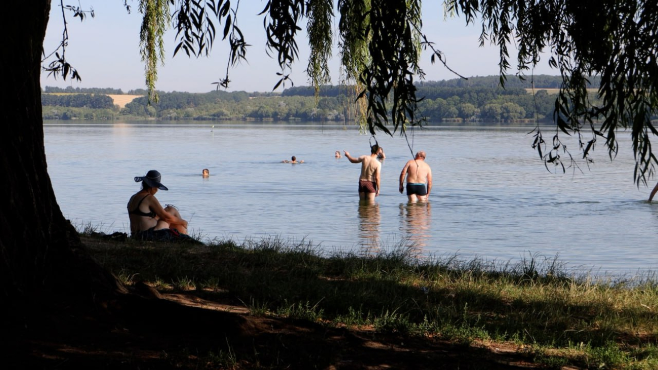 Міський пляж Ладижина
