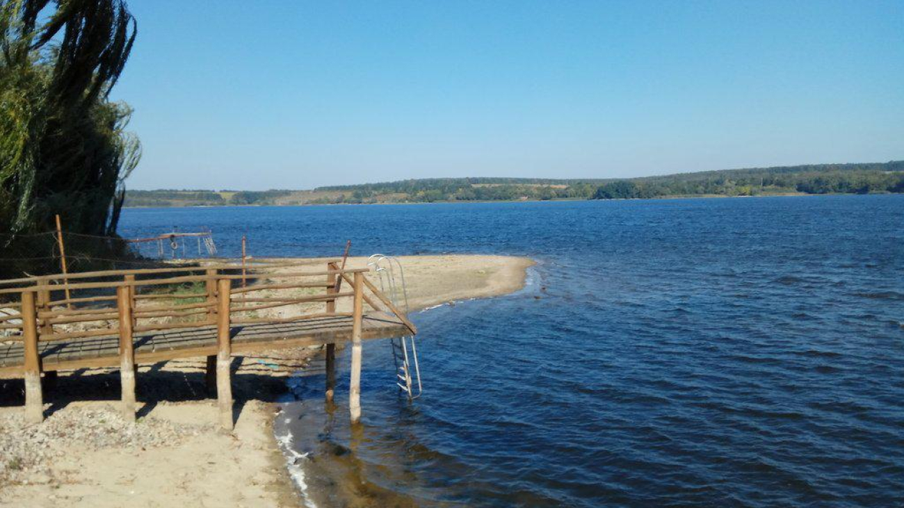 ladyzhinskoe-vodokhranilishche-v-vinnitskoj-oblasti_f