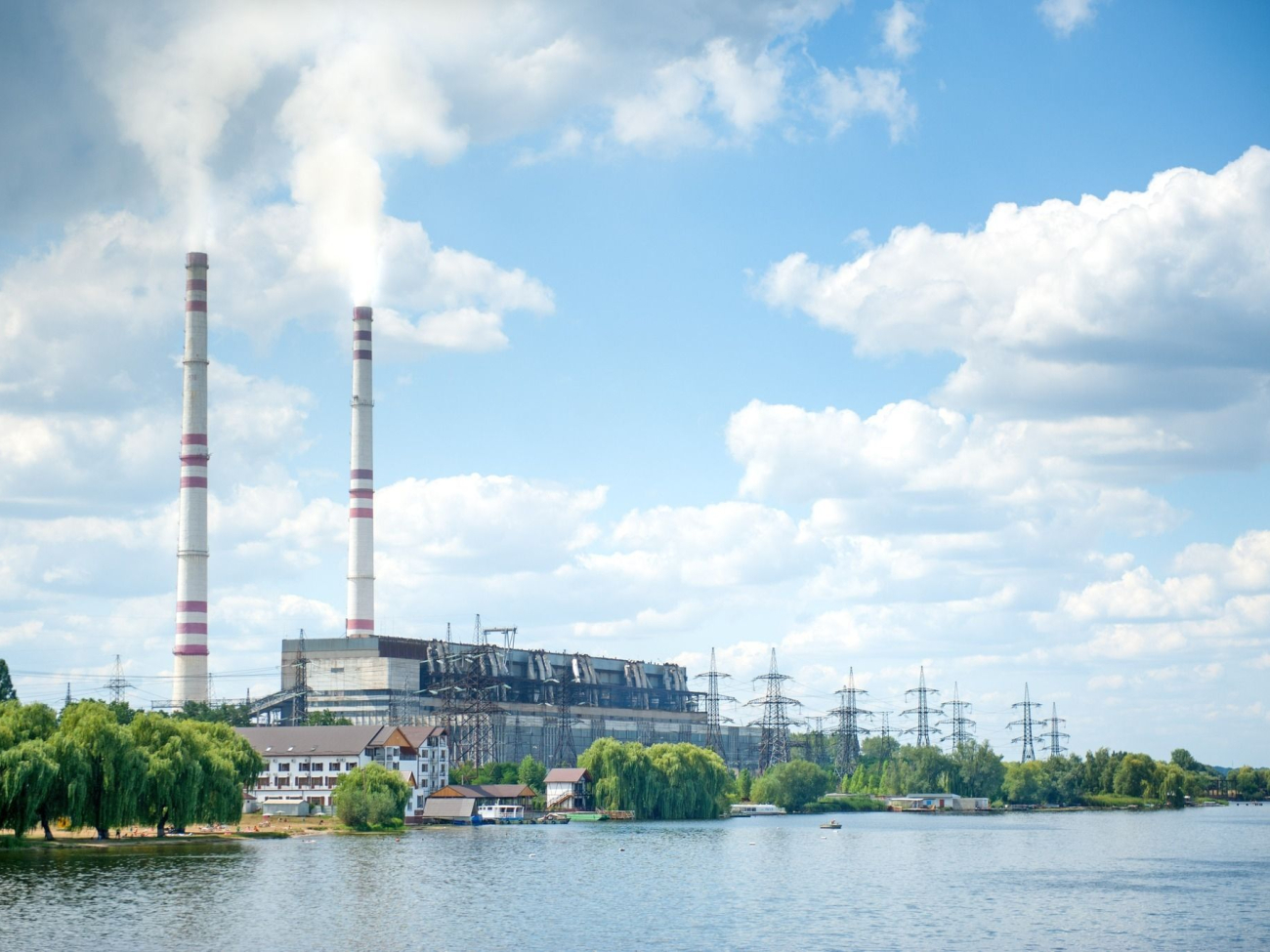 3373807-mi-gidno-robimo-svoyu-robotu-pro-istoriyu-ta-viprobuvannya-viynoyu-ladizhinskoyi-tes