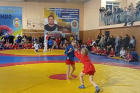 179 спортсменів з чотирьох областей змагалися в Ладижині на турнірі самбо