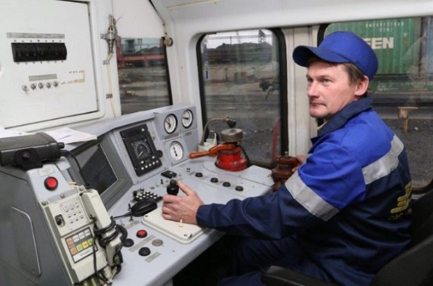 mashin-st-teplovoza-navchannya-profes-obov-yazki-po-robot-zarplata-4