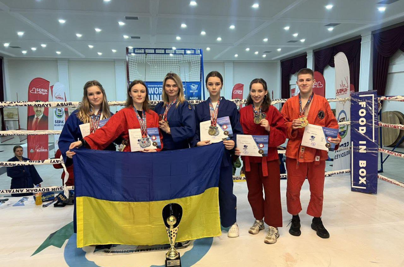 photo_2025-12-01_23-39-18