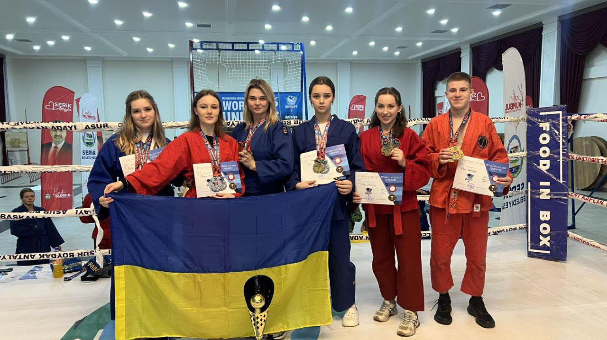 photo_2025-12-01_23-39-18