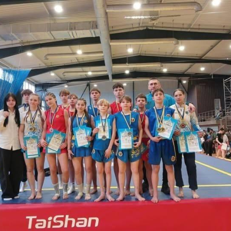 531c3da8-3a44-45ad-9c2c-2ed77da1fbc1