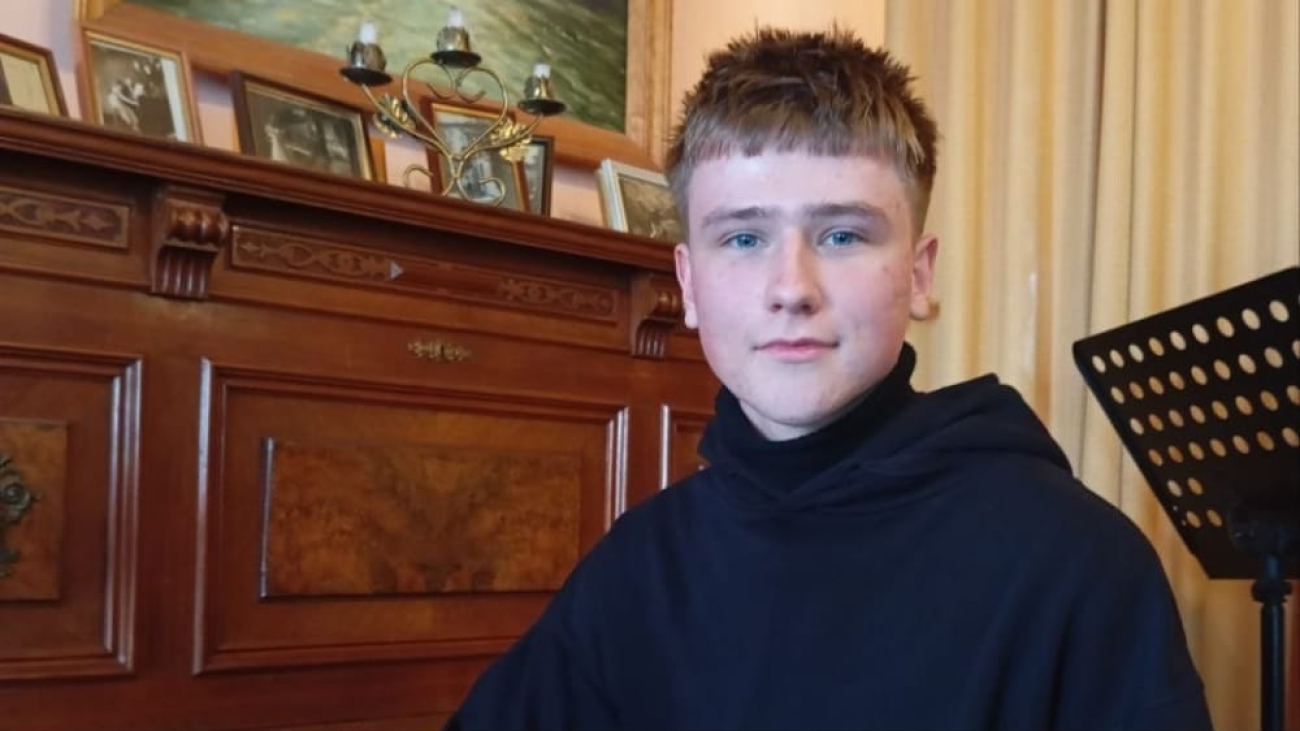 8f8b6fd-3e86-417c-884d-48ced40b0ab1