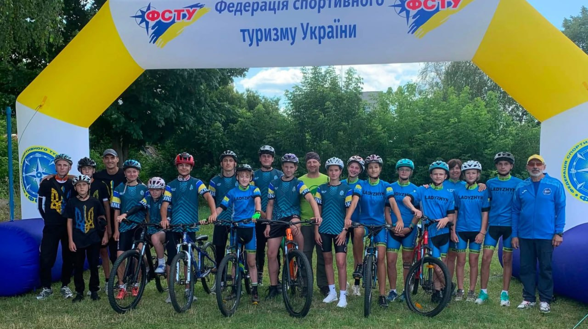 photo_5420194211992116338_y